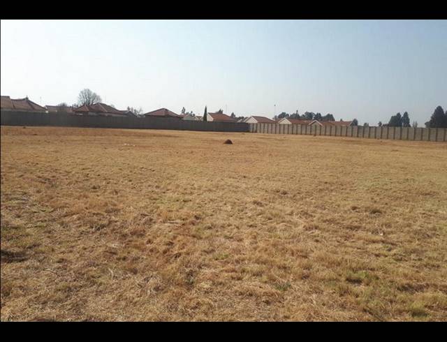 BUSINESS FOR SALE IN KOOKRUS